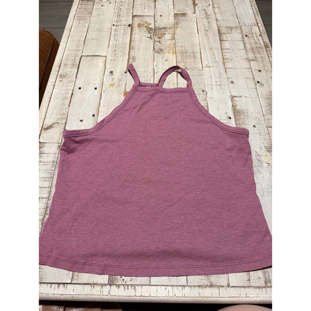 Women's Fabletics‎ tank top